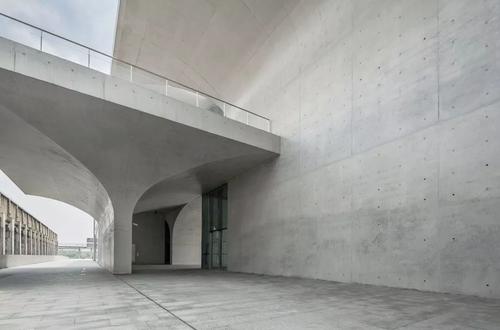 微水泥藝術(shù)漆施工的好處有哪些?